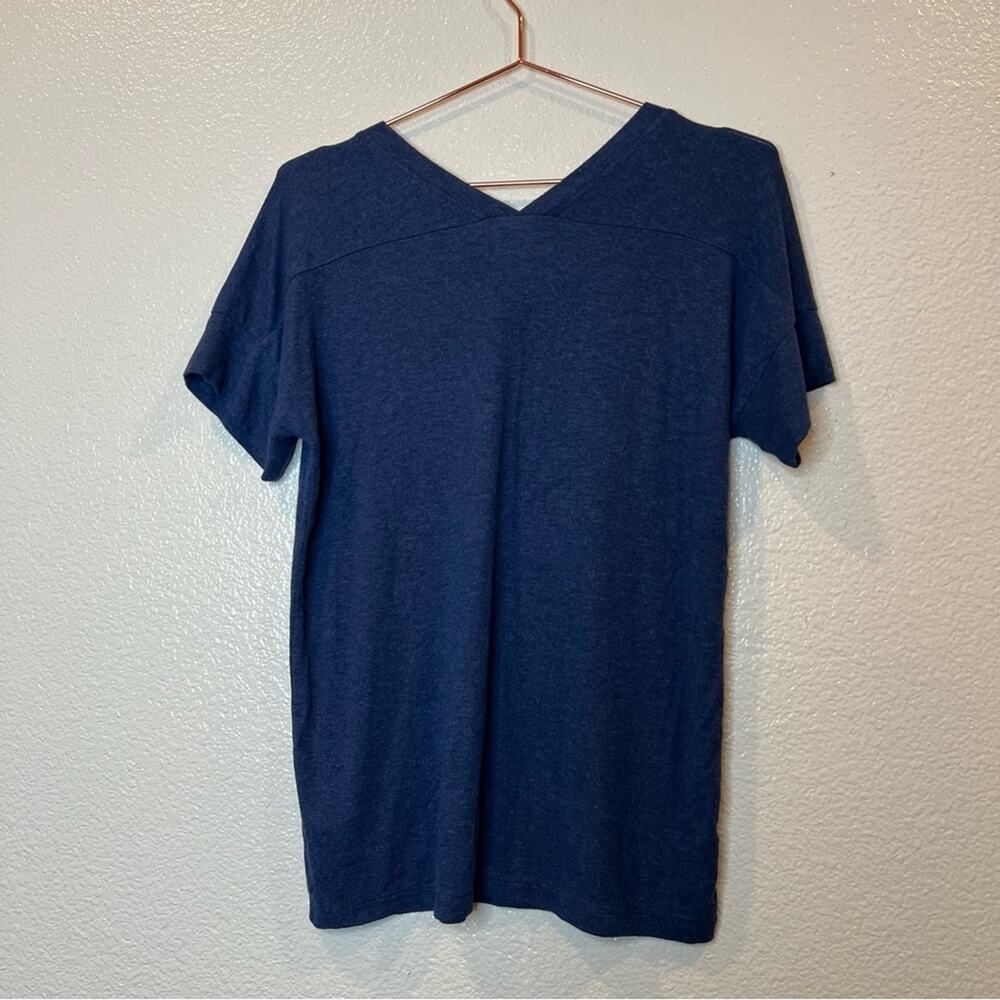 Cabi 5062 Double V Tee short sleeve Heather navy blue - Picture 4 of 6